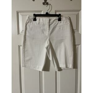 lands end sz 2 Fit 2 Resort chino 10 inch short white cotton/elastane city short